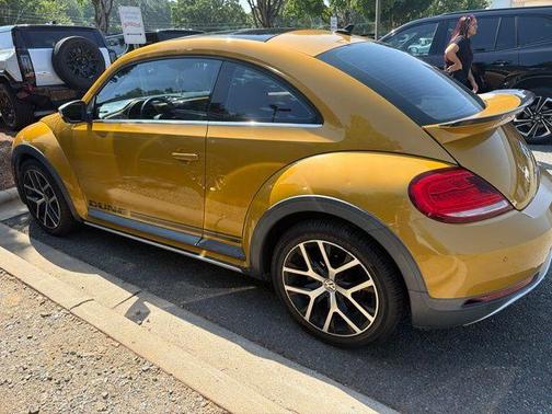 Sandstorm Yellow 2016 Volkswagen Beetle 1.8T Dune
