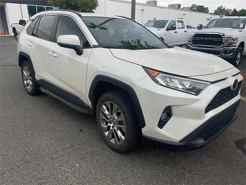 2021 Toyota RAV4 XLE Premium