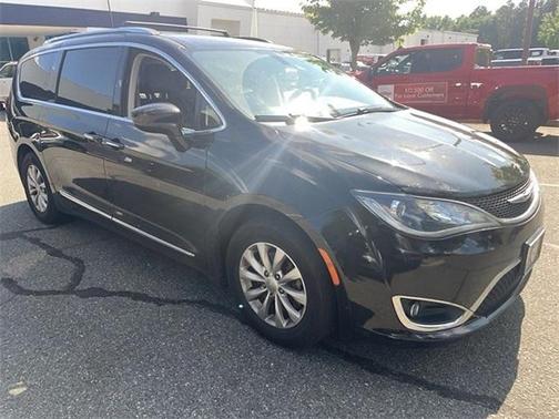 2018 Chrysler Pacifica Touring-L