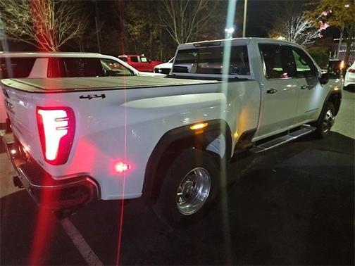 2024 GMC Sierra 3500 SLT