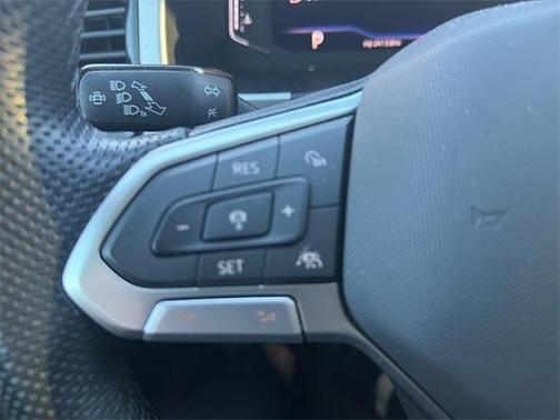 2022 Volkswagen Atlas 3.6 V6 SEL R-Line Black