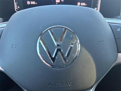 2022 Volkswagen Atlas 3.6 V6 SEL R-Line Black