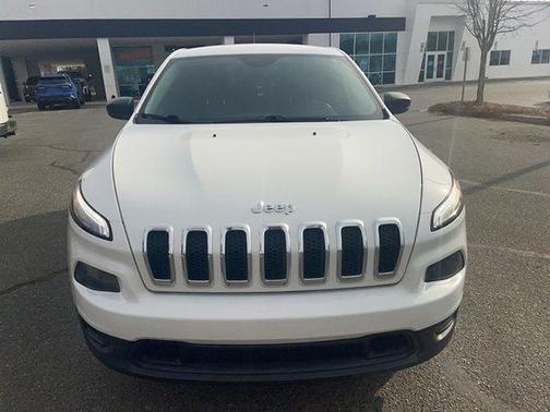 2015 Jeep Cherokee Sport