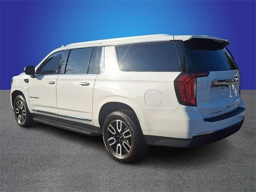 2022 GMC Yukon XL SLT