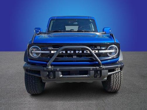 Velocity Blue Metallic 2023 Ford Bronco Outer Banks