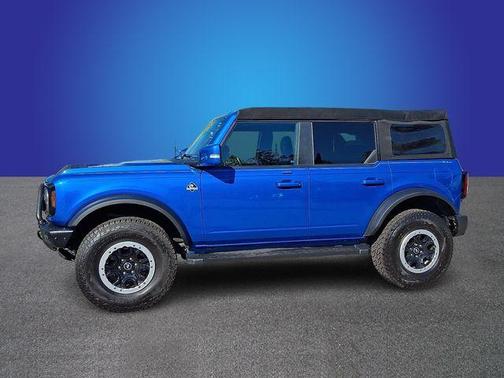 Velocity Blue Metallic 2023 Ford Bronco Outer Banks