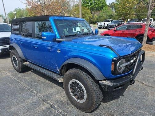 Velocity Blue Metallic 2023 Ford Bronco Outer Banks