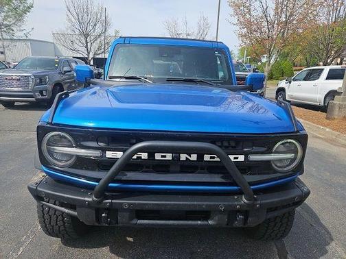 Velocity Blue Metallic 2023 Ford Bronco Outer Banks