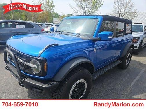 Velocity Blue Metallic 2023 Ford Bronco Outer Banks