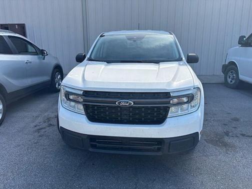 Oxford White 2024 Ford Maverick XLT