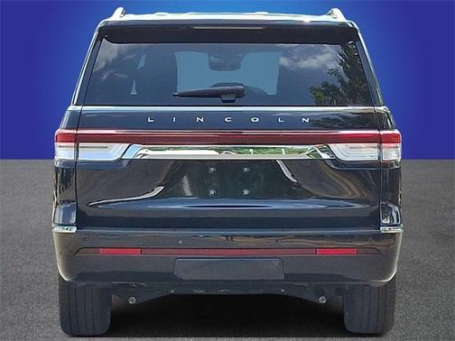 2023 Lincoln Navigator L Reserve