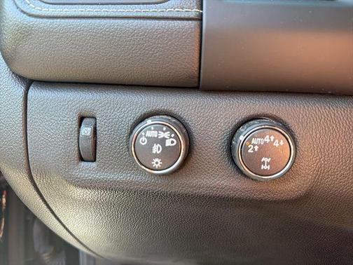 Onyx Black 2018 GMC Canyon Denali