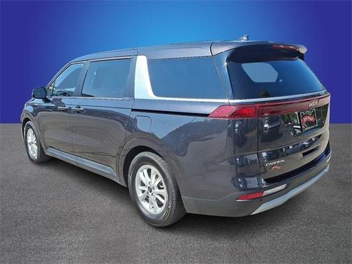 2023 Kia Carnival LX