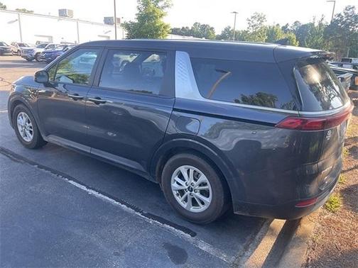 2023 Kia Carnival LX