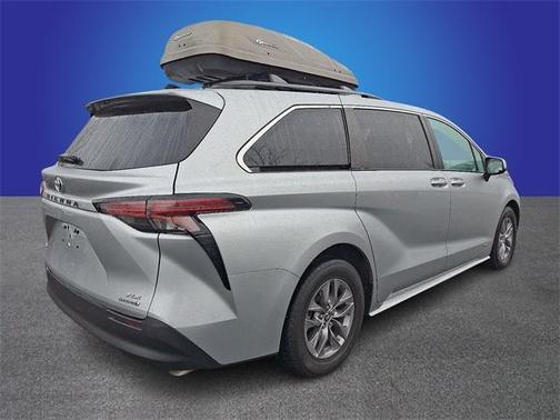 2021 Toyota Sienna XLE