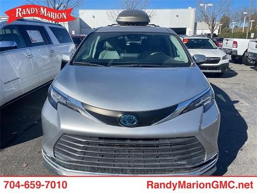 2021 Toyota Sienna XLE