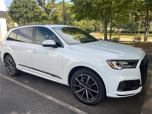 2023 Audi Q7 55 Premium Plus