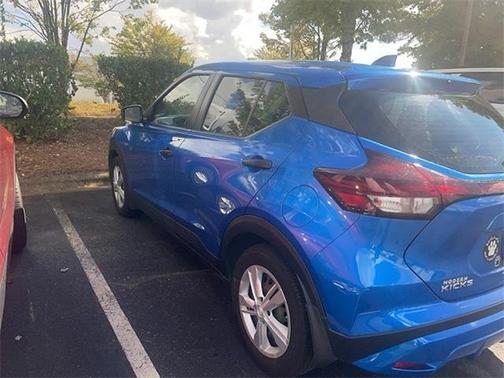 2023 Nissan Kicks S