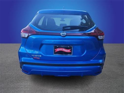 2023 Nissan Kicks S