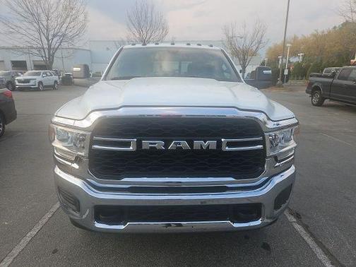 Bright White Clearcoat 2024 RAM 2500 Tradesman