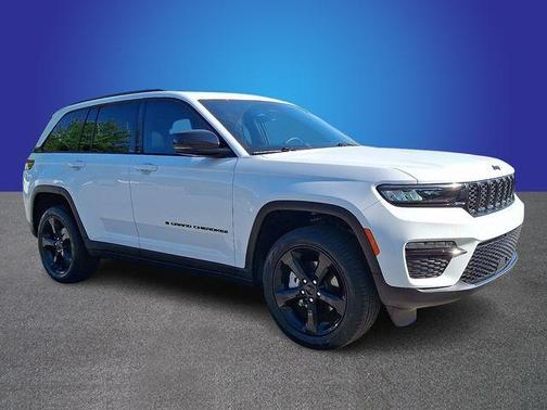 Bright White Clearcoat 2025 Jeep Grand Cherokee Limited