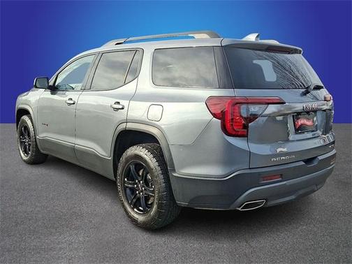 2022 GMC Acadia AT4