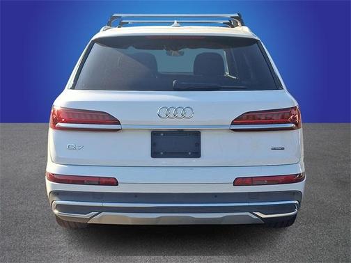 2021 Audi Q7 45 Premium Plus