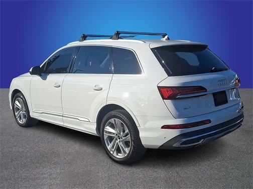 2021 Audi Q7 45 Premium Plus