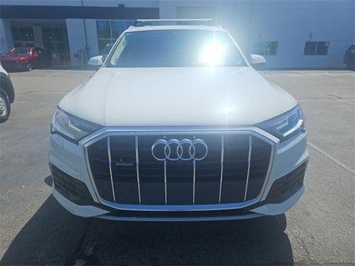 2021 Audi Q7 45 Premium Plus