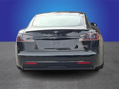 2022 Tesla Model S Plaid