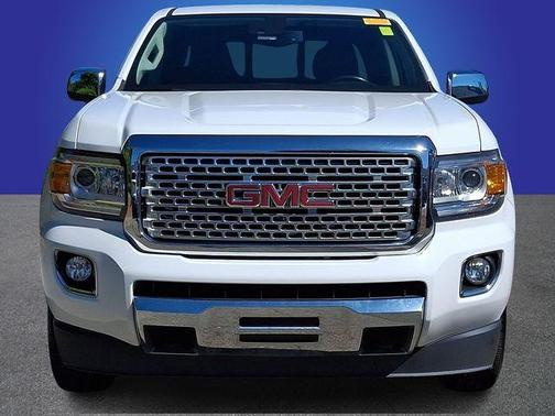 Summit White 2019 GMC Canyon Denali