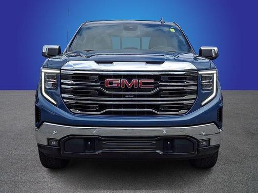 Metallic 2024 GMC Sierra 1500 SLT