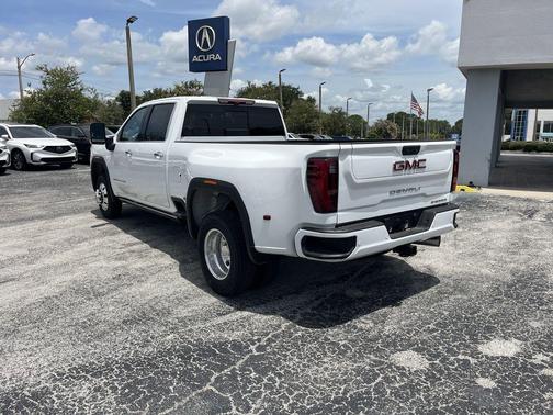 2025 GMC Sierra 3500 Denali