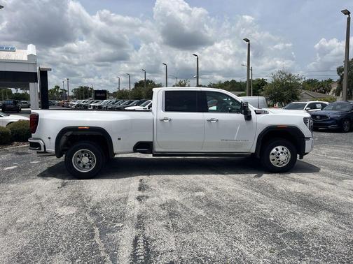 2025 GMC Sierra 3500 Denali