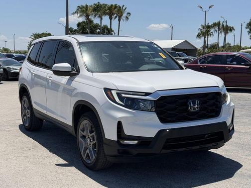 Platinum White Pearl 2023 Honda Passport EX-L