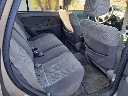 2002 Toyota 4Runner SR5