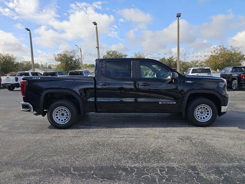 2025 GMC Sierra 1500 Pro