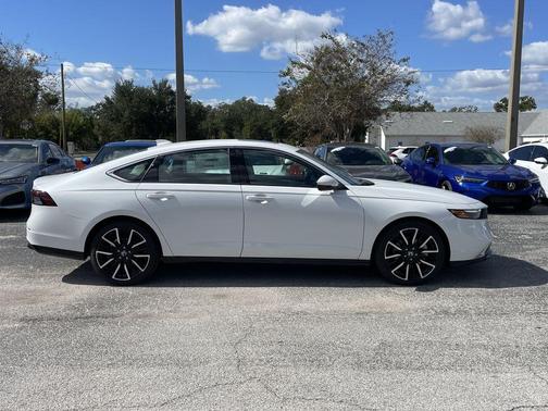 2025 Honda Accord Hybrid Touring