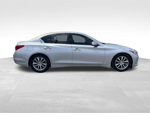 2014 INFINITI Q50 Premium