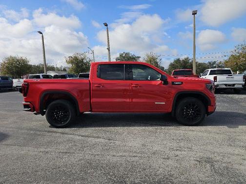2025 GMC Sierra 1500 Elevation