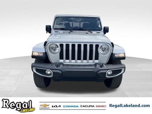 2023 Jeep Gladiator Overland