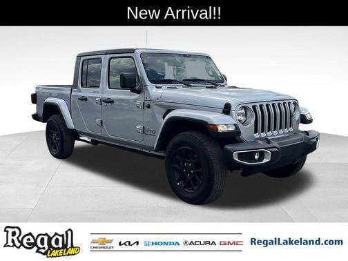 2023 Jeep Gladiator Overland