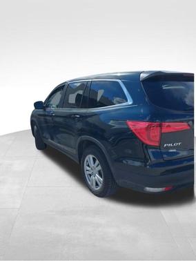 2016 Honda Pilot LX
