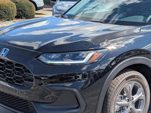 Crystal Black Pearl 2026 Honda HR-V LX