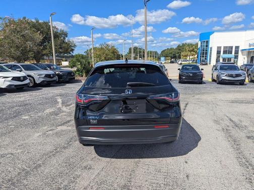 Crystal Black Pearl 2026 Honda HR-V LX