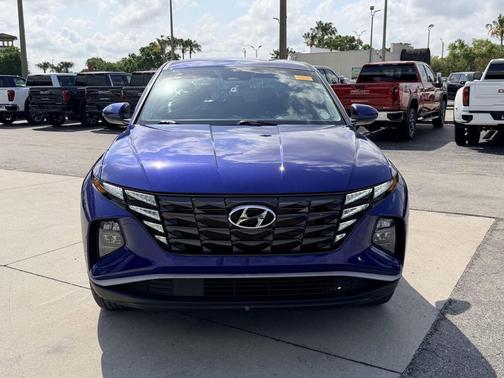 2024 Hyundai TUCSON SE