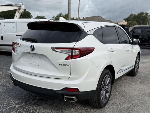 White 2022 Acura RDX Technology Package