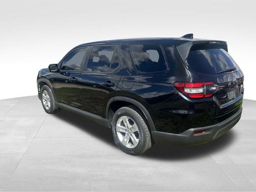 2023 Honda Pilot LX