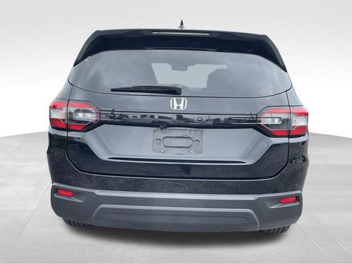 2023 Honda Pilot LX