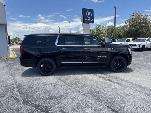 2025 GMC Yukon XL Denali
